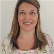 Soy visitadora médica, quiromasajista, auxiliar de farmacia y biodescodificadora. 
Estoy dispuesta a enseñar y ayudar a alumnos.